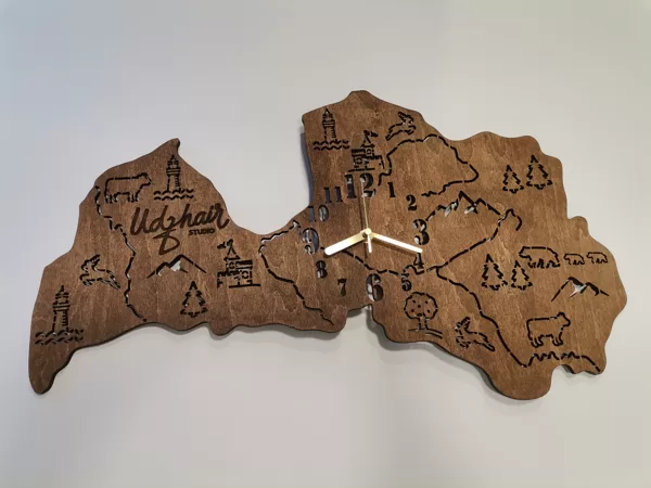 Latvijas pulkstenis Simboli ar iegravētu logo